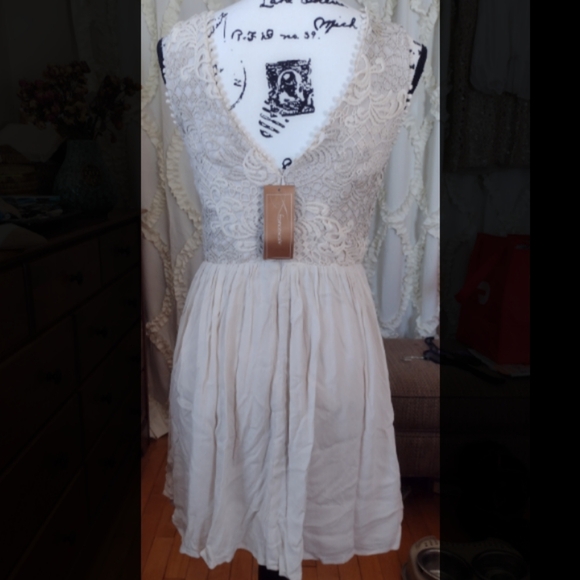 Gone 2morrow! NWT Francesca's Mini Dress Brand New! - Picture 5 of 6